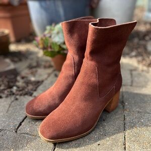 Kelsi Dagger Brooklyn Island Boot, size 8.5, Coffee Bean